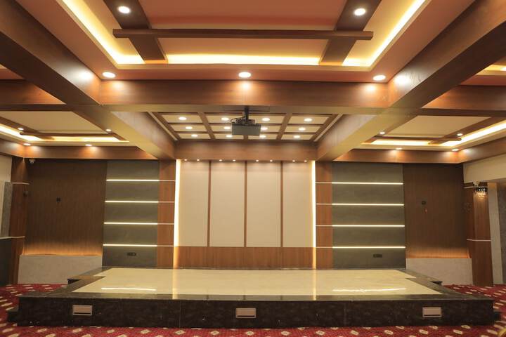 Business Center 103 of 114