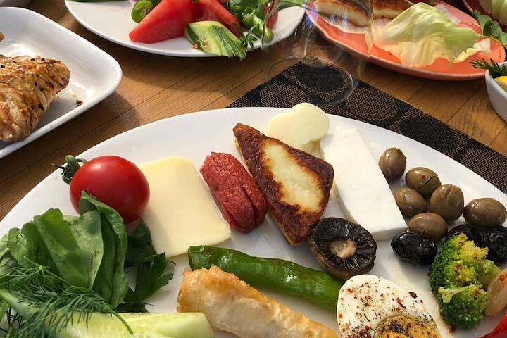 Dining 54 of 86