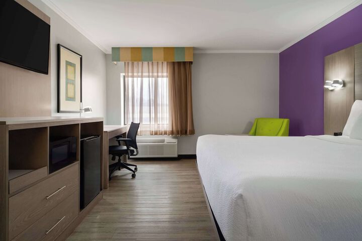 Room 14 of 31