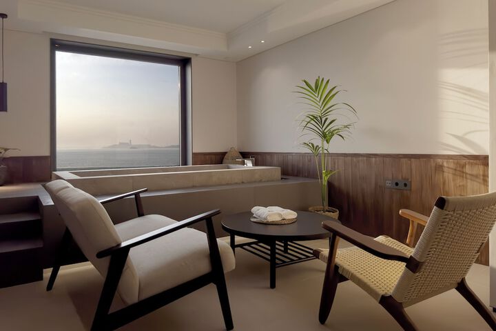 Room 15 of 56