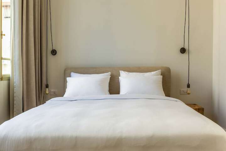 Room 5 of 44