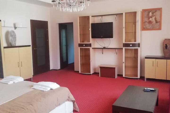 Room 34 of 35