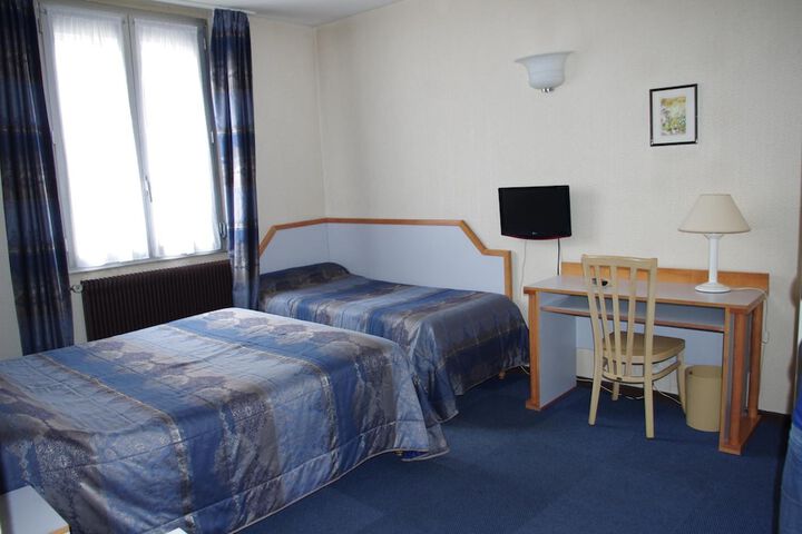 Room 14 of 30
