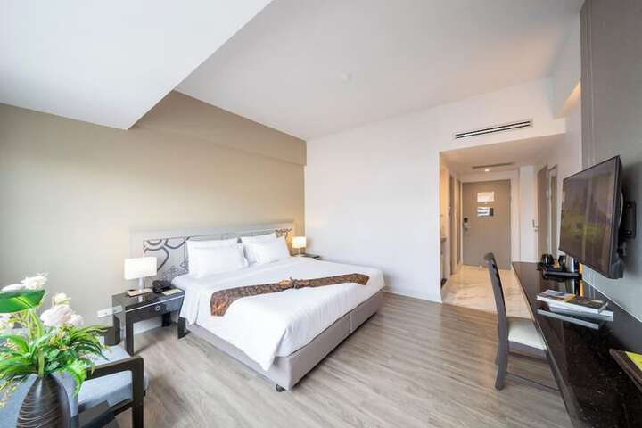 Room 14 of 34