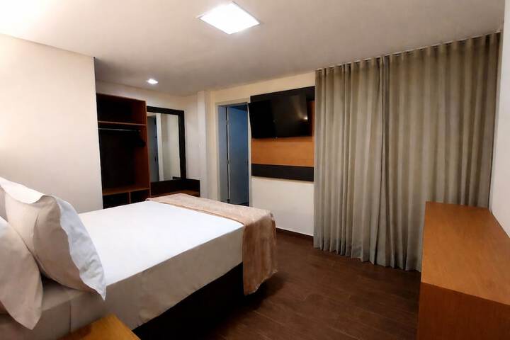 Room 17 of 31