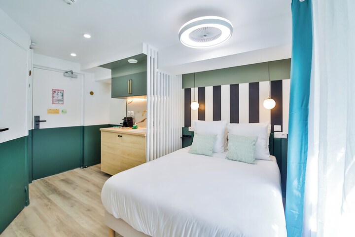 Room 57 of 270
