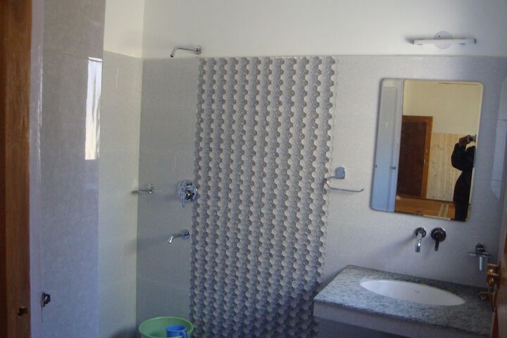 Room 36 of 43
