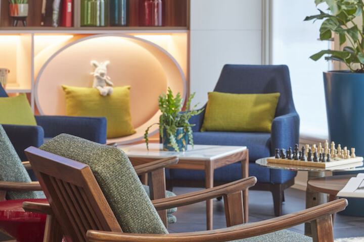 Entrance & Lobby