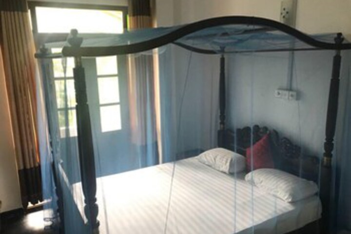 Room 17 of 19