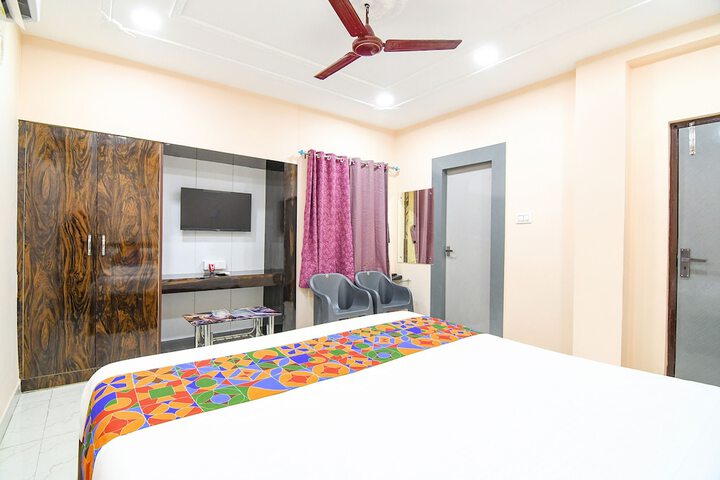 Room 16 of 32