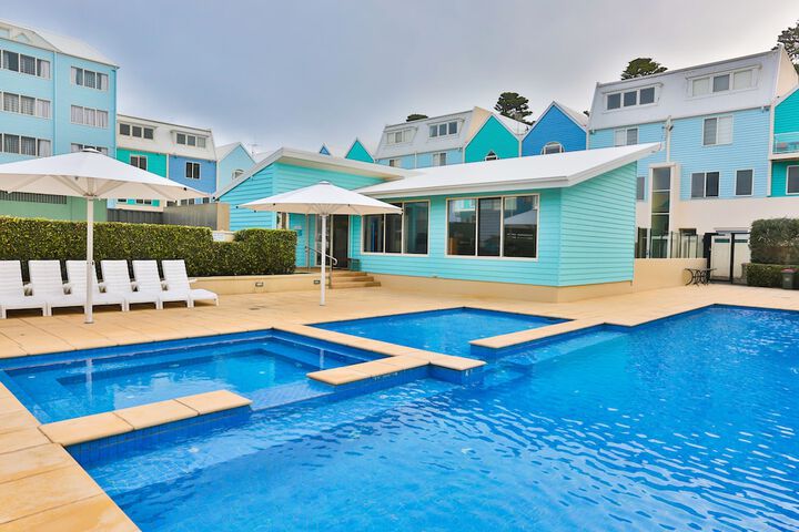 Pool 55 of 75