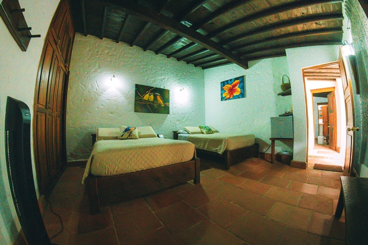 Room 4 of 66