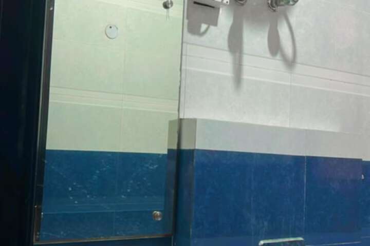Room 12 of 24