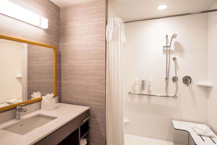 Bathroom shower
