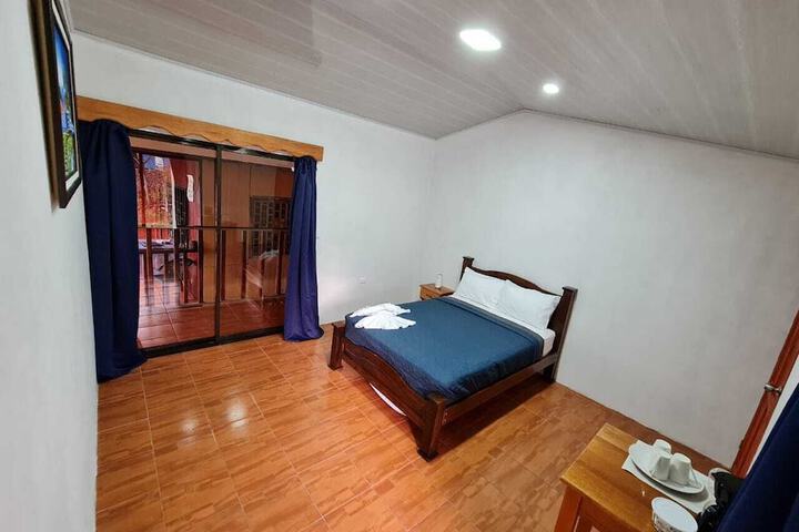 Room 3 of 16