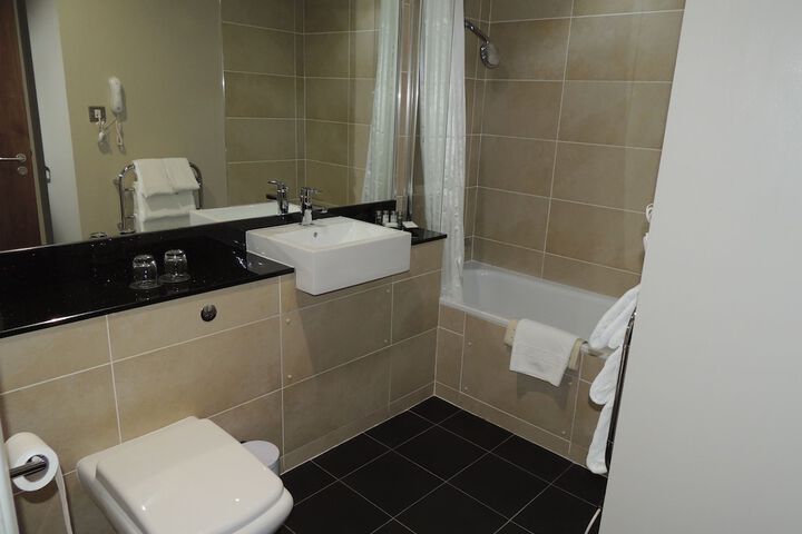 Room 3 of 31