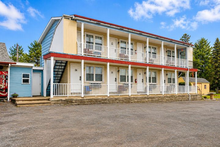 OYO Hotel Starlite Seneca Falls