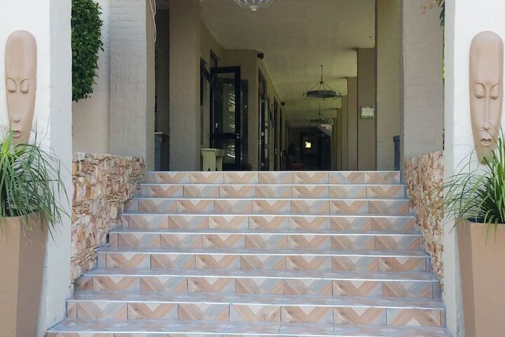 Hotel 52 of 55