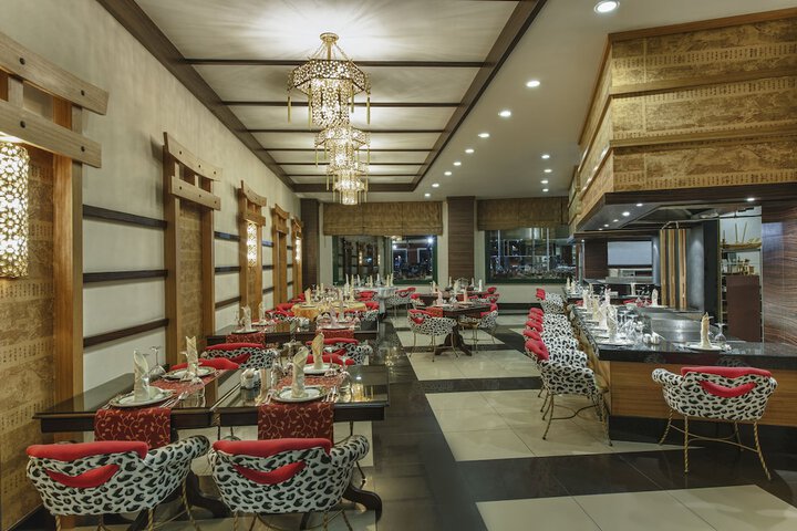 Dining 72 of 146