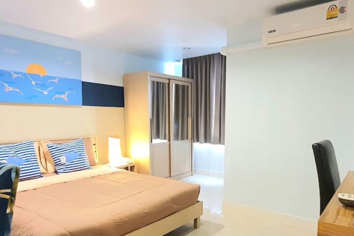 Room 30 of 50