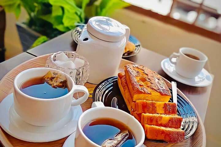 Breakfast/Coffee Service 15 of 17