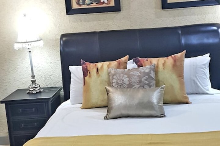 Room 26 of 28