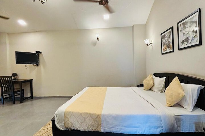 Room 3 of 23