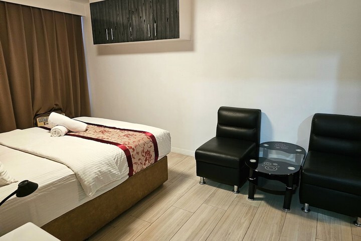 Room 22 of 73