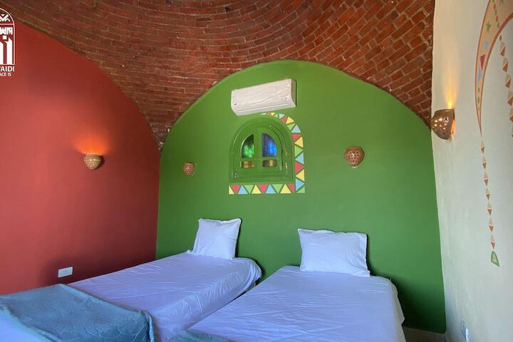 Room 9 of 75