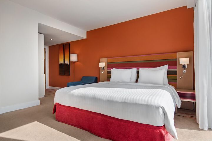 Room 20 of 151