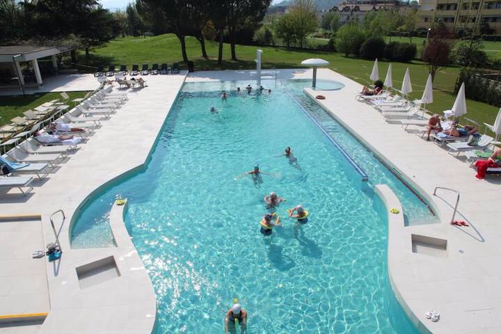 Pools & Facilities