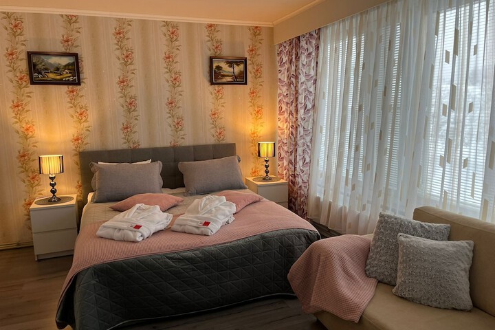 Room 56 of 108