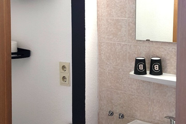 Room 331 of 442