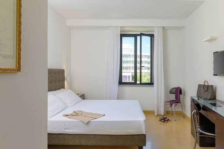 Room 37 of 138