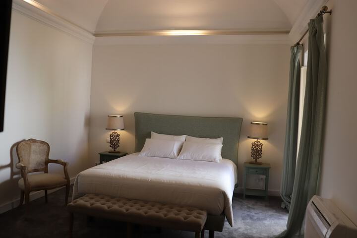 Room 3 of 55