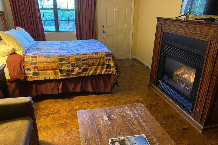 Room 10 of 65