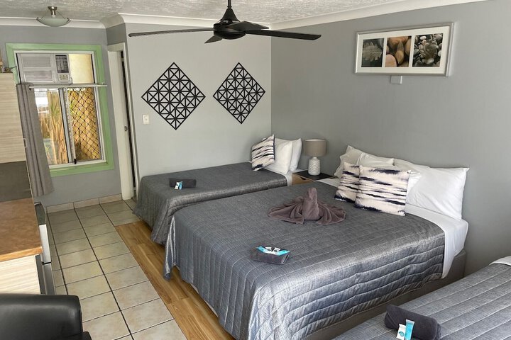Room 46 of 76