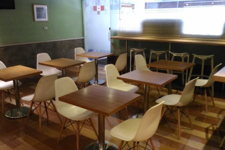 Business Center 17 of 21