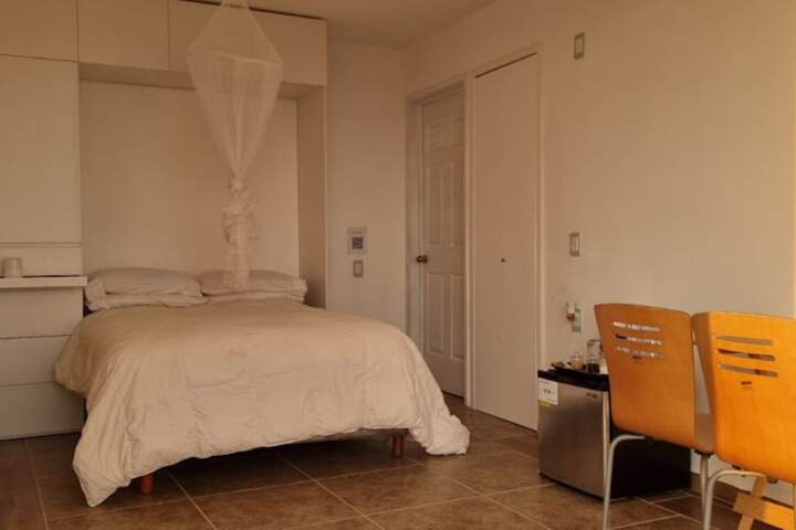 Room 8 of 22