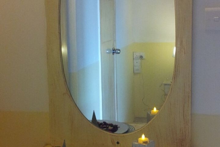 Room 6 of 45