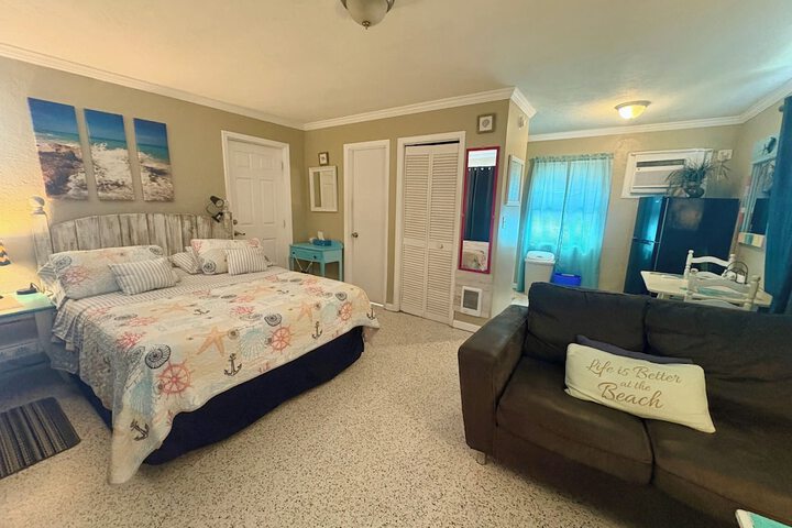 Room 21 of 50