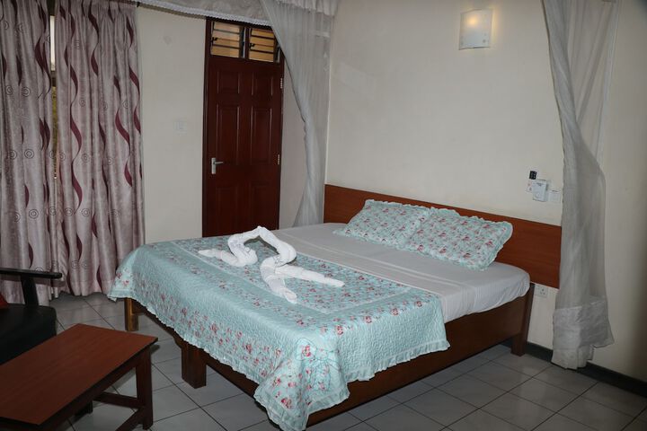 Room 19 of 53