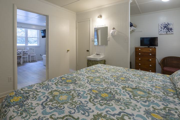 Room 119 of 309