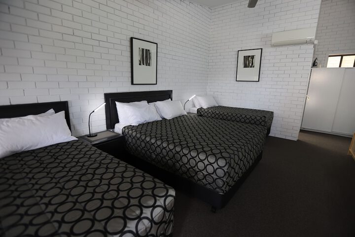 Room 11 of 55