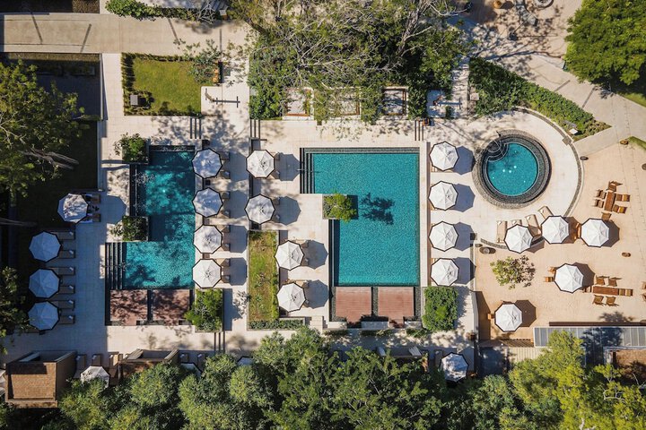 Pool 112 of 252