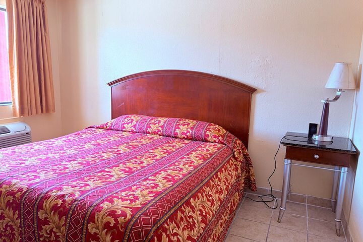 Room 13 of 67