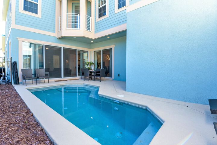 Pool 24 of 26