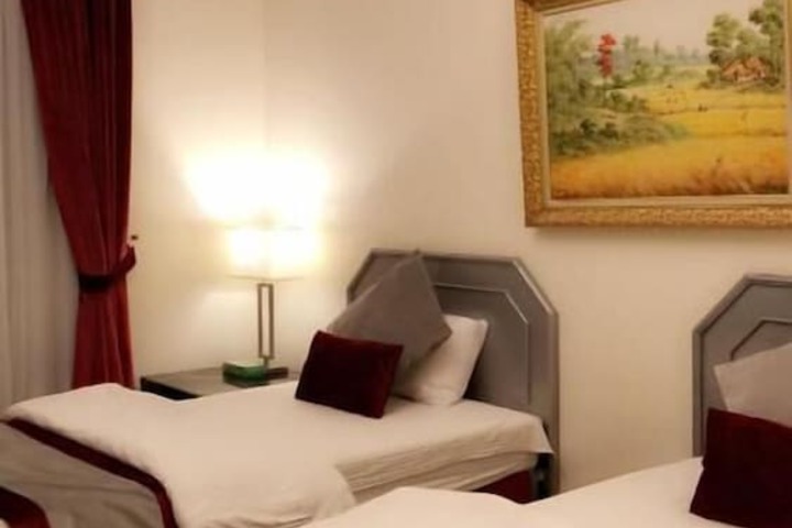 Room 26 of 61
