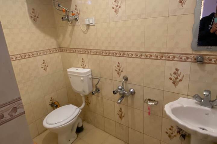 Room 45 of 61
