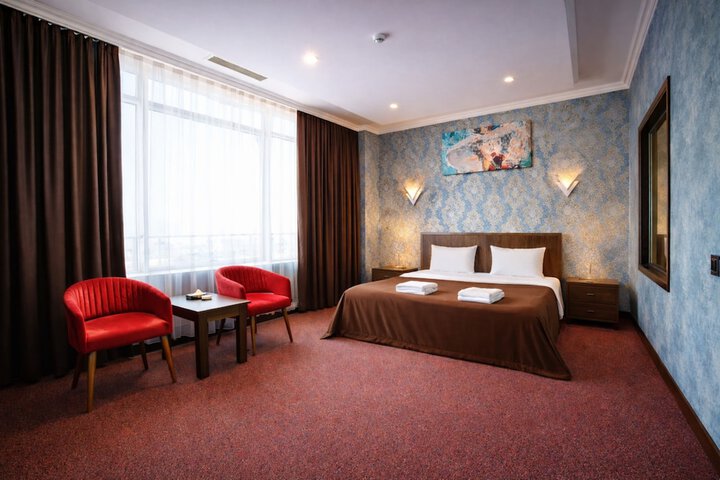 Room 14 of 42